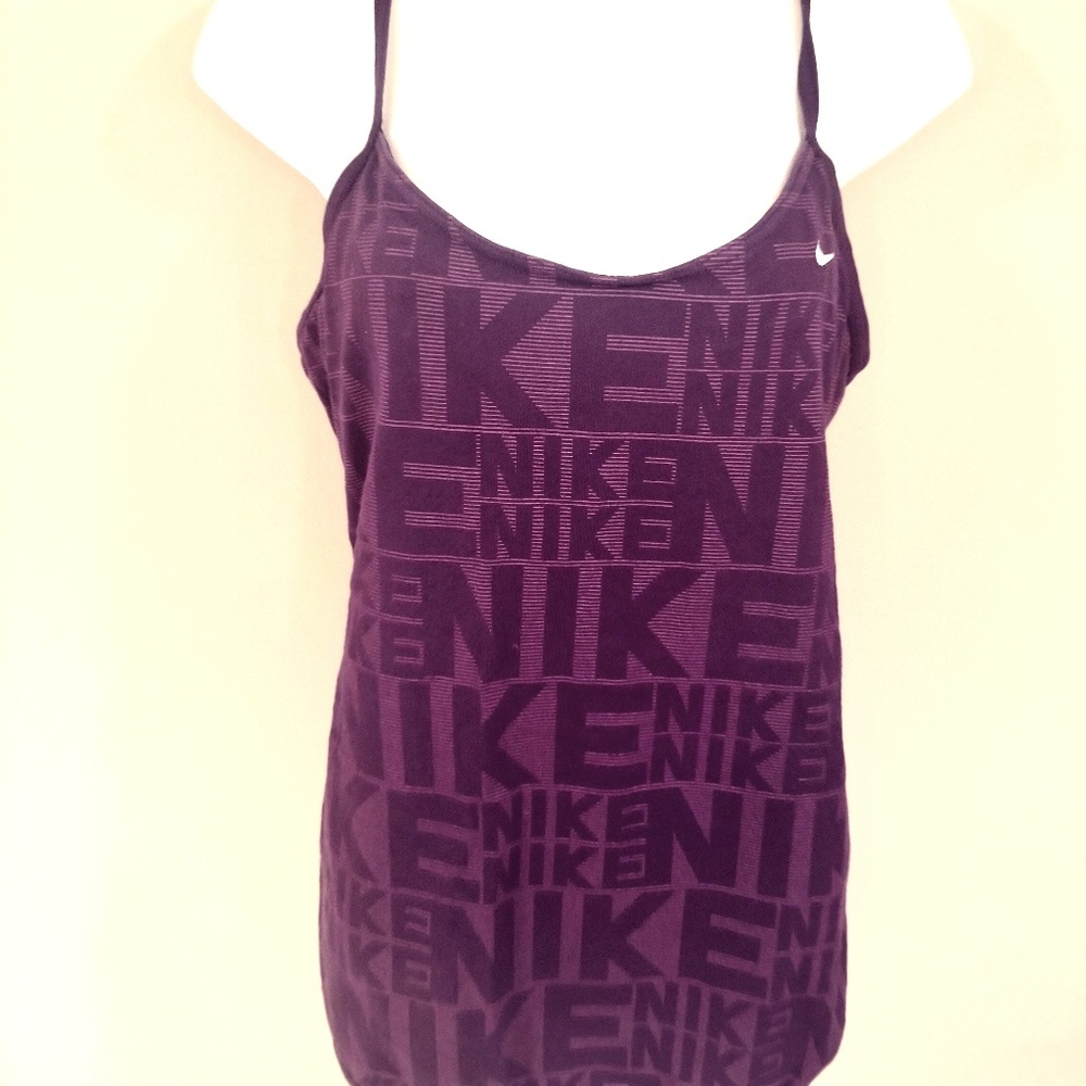 ⬇️ Nike tank top size XL
